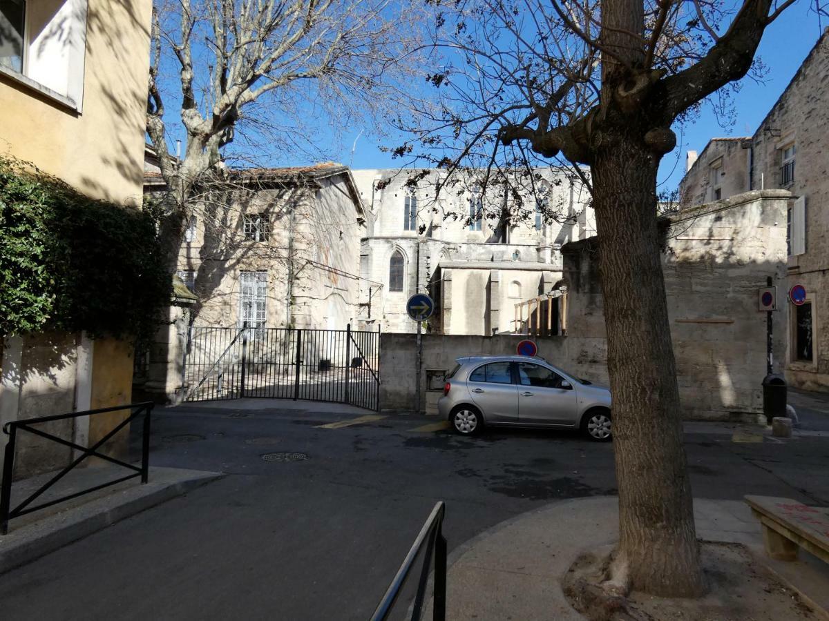 Arles Forum - Les Penitents Bleus Exterior foto